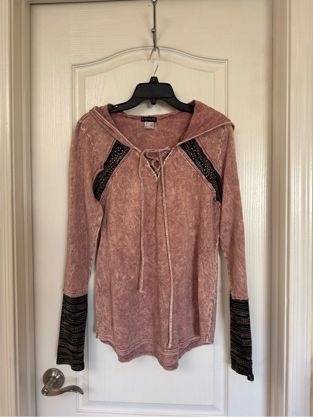 VENUS Dusty Pink Lace-Up Hooded Long Sleeve Top with Black Knit Accents